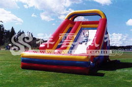 廣告策劃與傳播中的產(chǎn)品分類與廣告設(shè)計(jì)策略